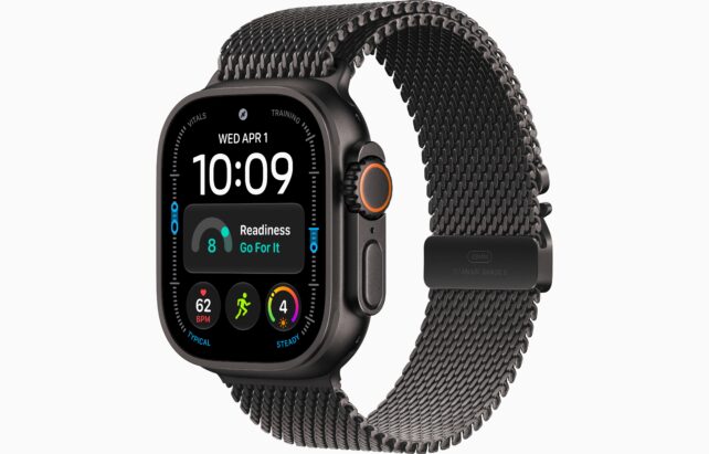 Apple Watch Ultra 4 Black 49mm Black Titanium Milanese Loop