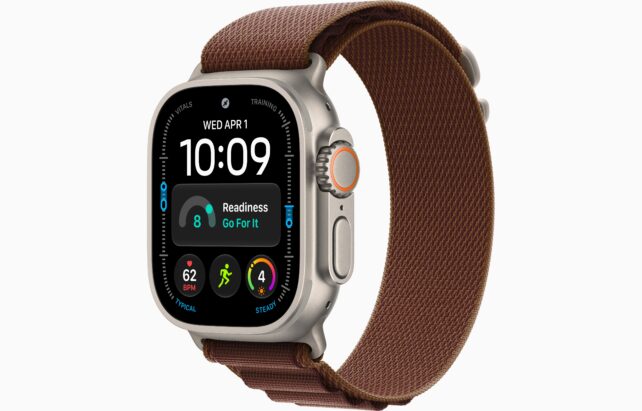 Apple Watch Ultra 4 Natural 49mm Burgundy Alpine Loop