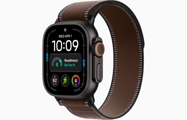 Apple Watch Ultra 4 Black 49mm Dark Umber Trail Loop